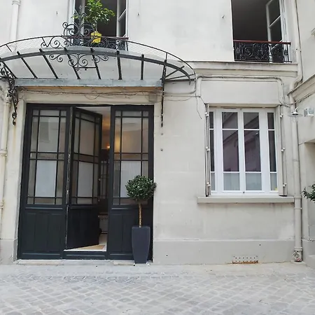 Saint Germain Cosy Chicsuites *